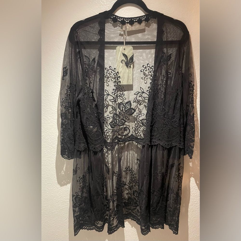 Hillary Scott Black Lace Kimono Medium Eyelet Sheer Whimsigoth Dark Coquette Rom